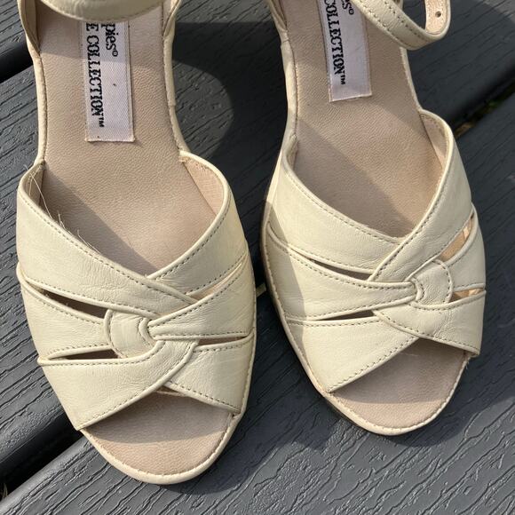 Open toe strappy cream heels Hush Puppies Premiere Collection Y2K size 6.5 - Picture 2 of 10